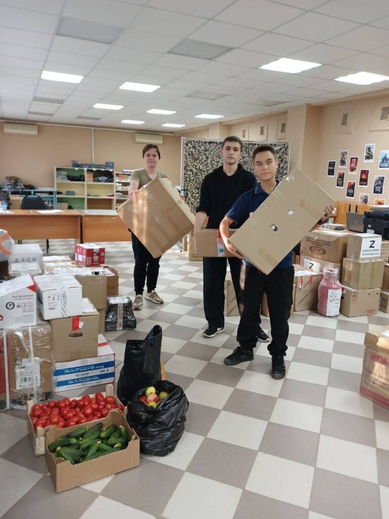 Волоколамцы отправили гуманитарную помощь бойцам в зону СВО
