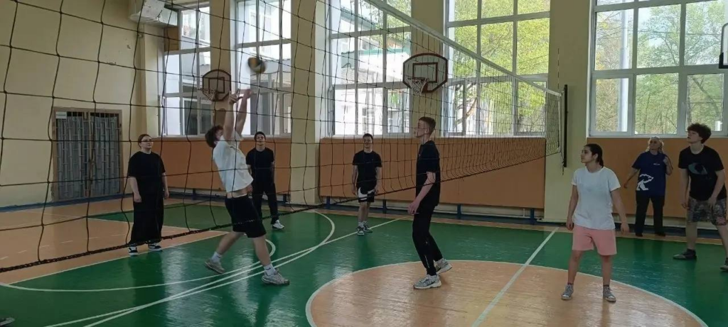 В Привокзальной школе состоялось первенство по волейболу среди старшеклассников. В Привокзальной школе состоялось первенство по волейболу среди старшеклассников.