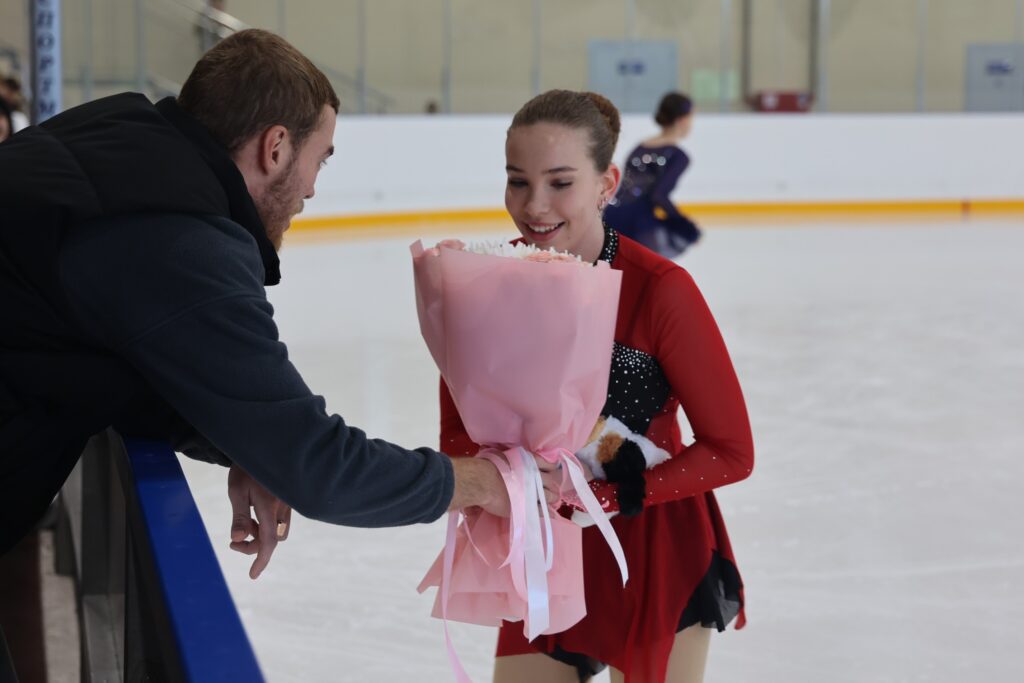 Новый сезон по фигурному катанию стартовал в Волоколамске Новый сезон по фигурному катанию стартовал в Волоколамске