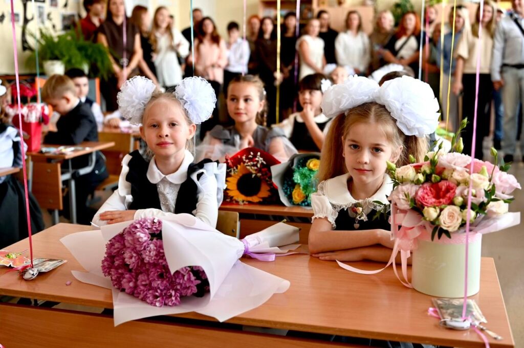 День знаний отметили в Волоколамской гимназии №1 День знаний отметили в Волоколамской гимназии №1
